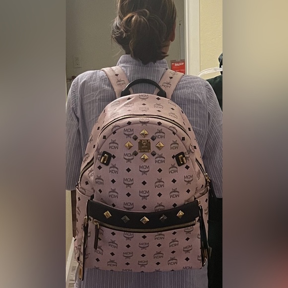 MCM large backpacks with detachable front pockets and use as crossbody bags.. - Picture 12 of 12